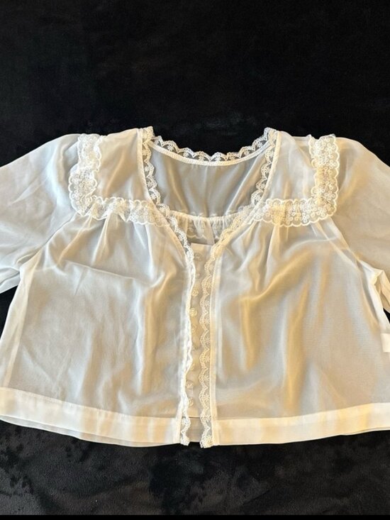 Source Unknown Tops - Vintage Style Sheer White Lace Trim Button Down Crop Blouse Small